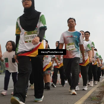 Runner Photo 7733165
