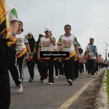 Runner Photo 7733168