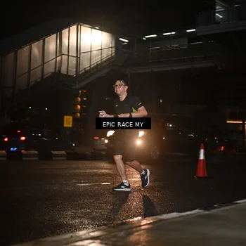 Runner Photo 7733175