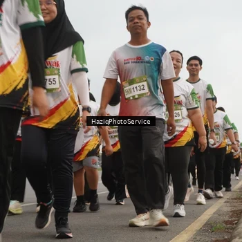 Runner Photo 7733185