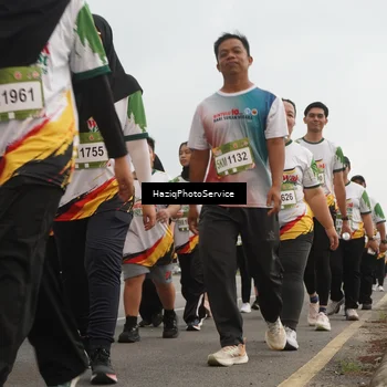 Runner Photo 7733186