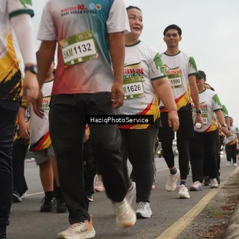 Runner Photo 7733199