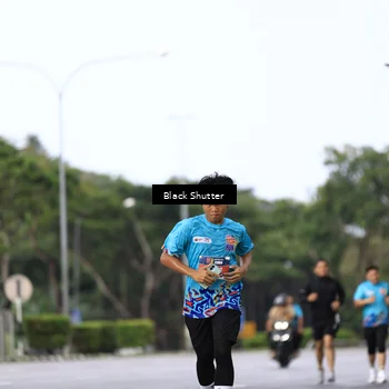 Runner Photo 7733200