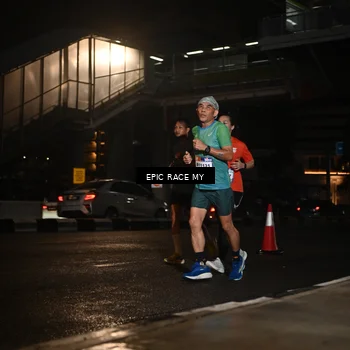Runner Photo 7733203