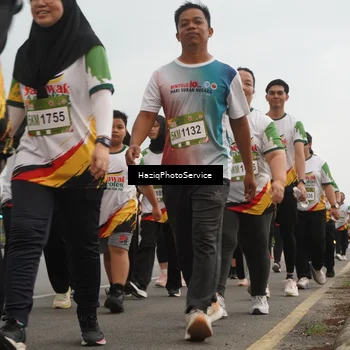 Runner Photo 7733213