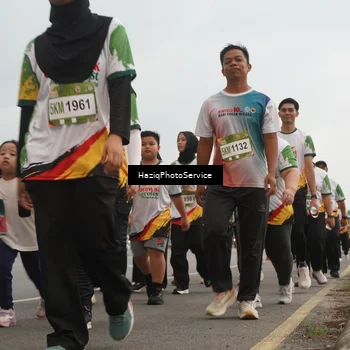 Runner Photo 7733215