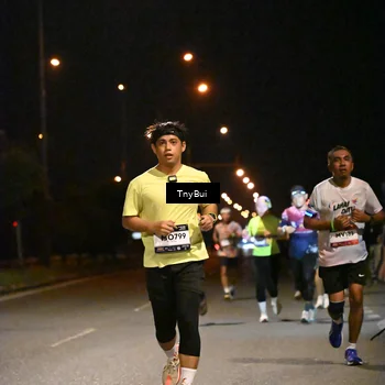 Runner Photo 7733236