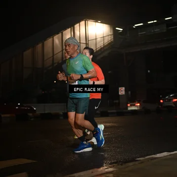 Runner Photo 7733238