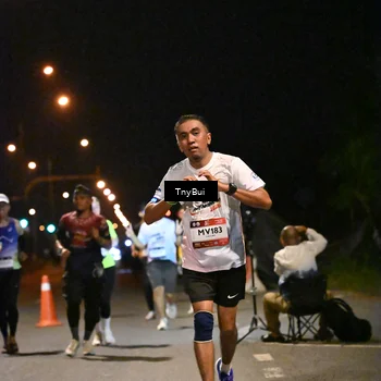 Runner Photo 7733253
