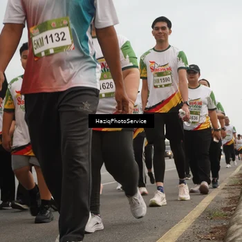 Runner Photo 7733278