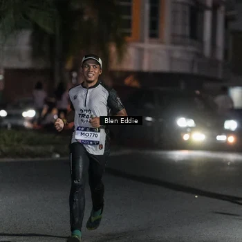 Runner Photo 7733316