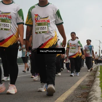 Runner Photo 7733317