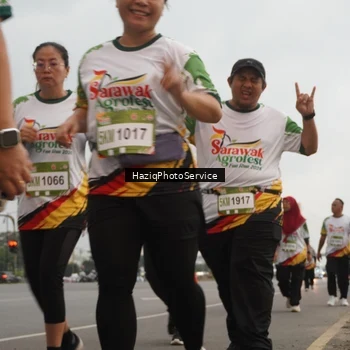 Runner Photo 7733336