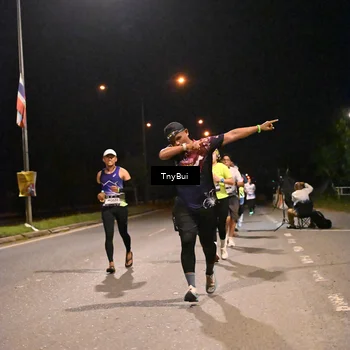 Runner Photo 7733410