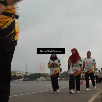 Runner Photo 7733429
