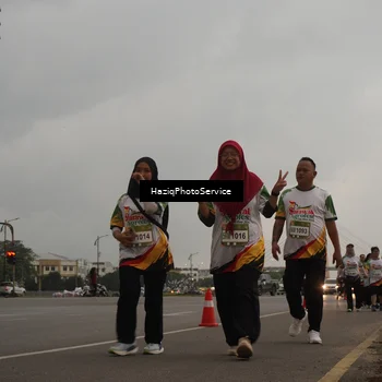 Runner Photo 7733468