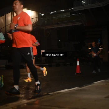 Runner Photo 7733515