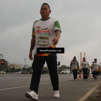Runner Photo 7733526