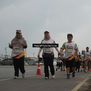 Runner Photo 7733544