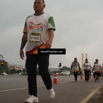 Runner Photo 7733556