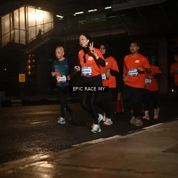 Runner Photo 7733561
