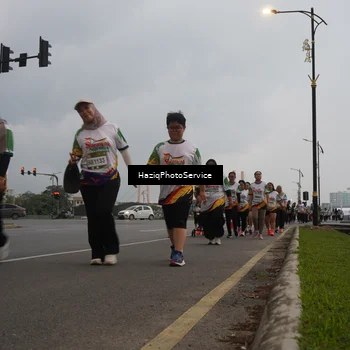 Runner Photo 7733581