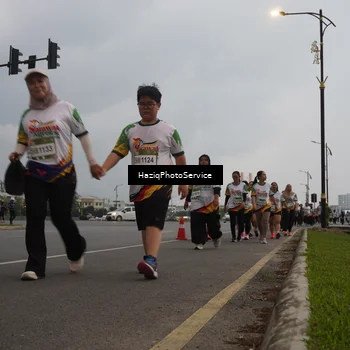 Runner Photo 7733618