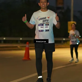 Runner Photo 7733649
