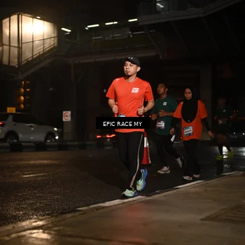 Runner Photo 7733662