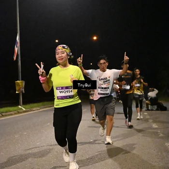 Runner Photo 7733664