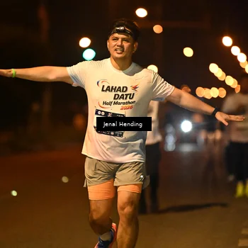 Runner Photo 7733673
