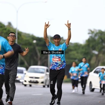 Runner Photo 7733686