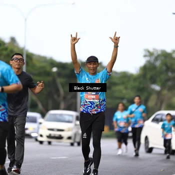 Runner Photo 7733692