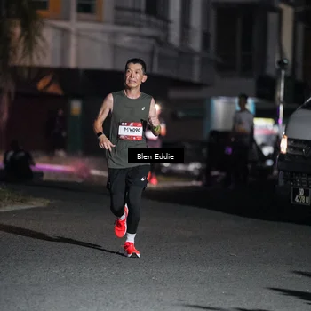 Runner Photo 7733695