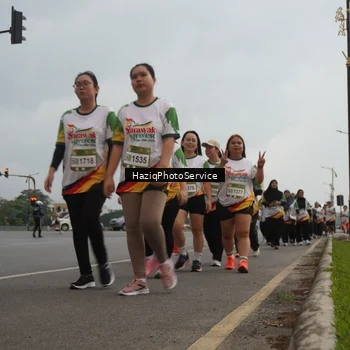 Runner Photo 7733703