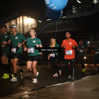 Runner Photo 7733705