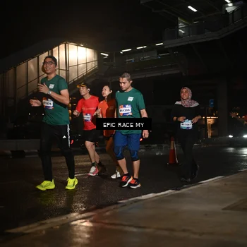 Runner Photo 7733707