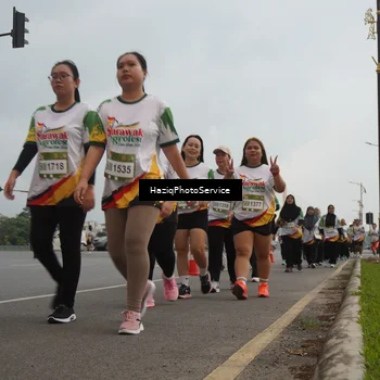 Runner Photo 7733714