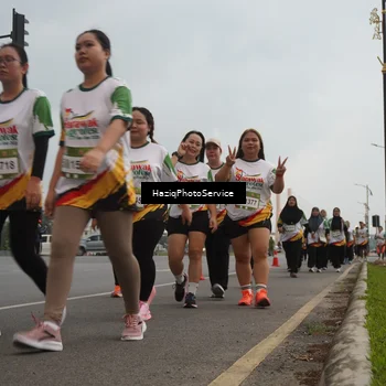 Runner Photo 7733723