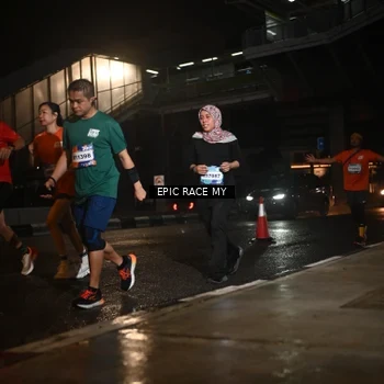 Runner Photo 7733724