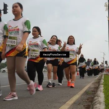 Runner Photo 7733730