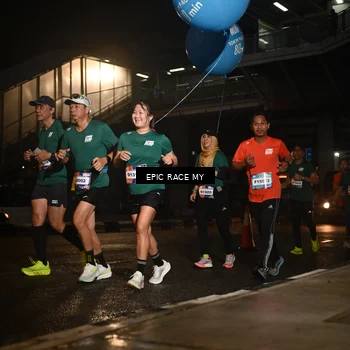 Runner Photo 7733740