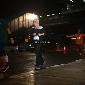Runner Photo 7733743