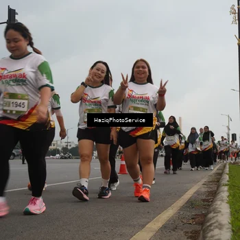 Runner Photo 7733752