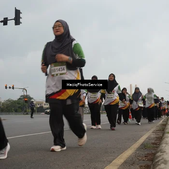 Runner Photo 7733763