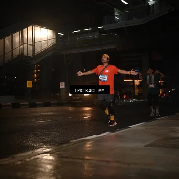 Runner Photo 7733764