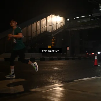 Runner Photo 7733768
