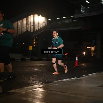 Runner Photo 7733794