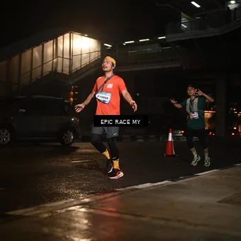 Runner Photo 7733810