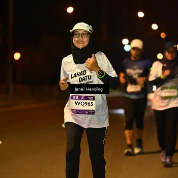 Runner Photo 7733831